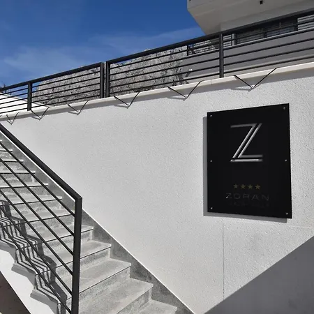 Villa Zoran - *