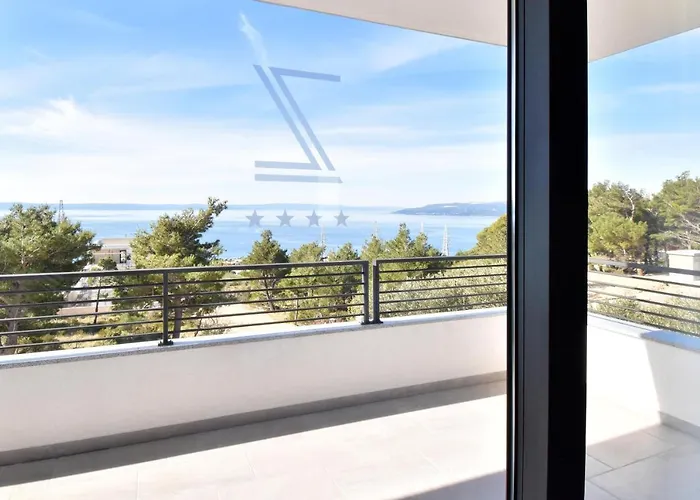Villa Zoran - *